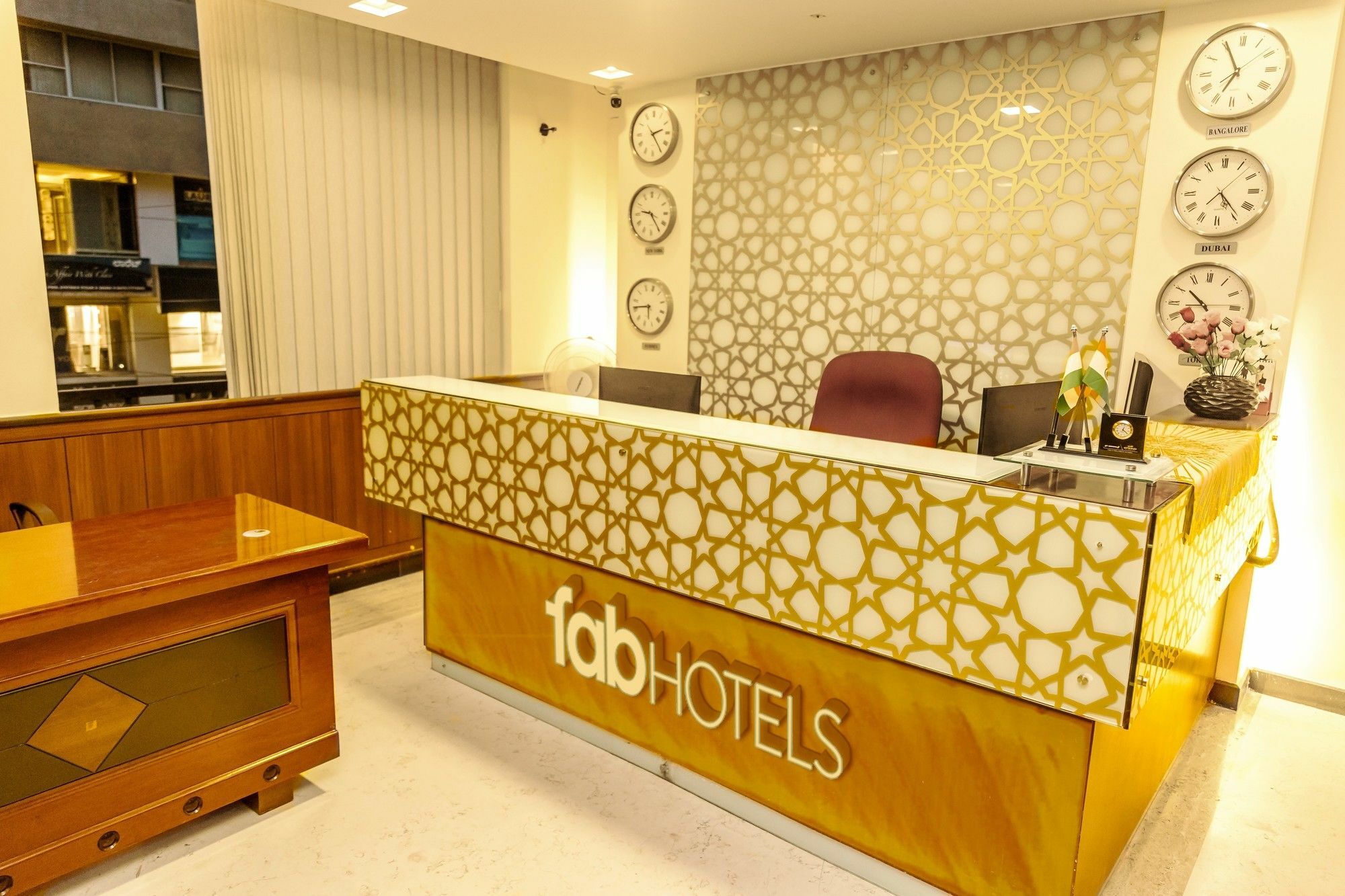 Fabhotel Oriental Suites Mg Road Bangalore Exterior foto